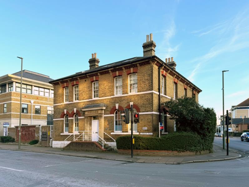 Main image of property: Staines