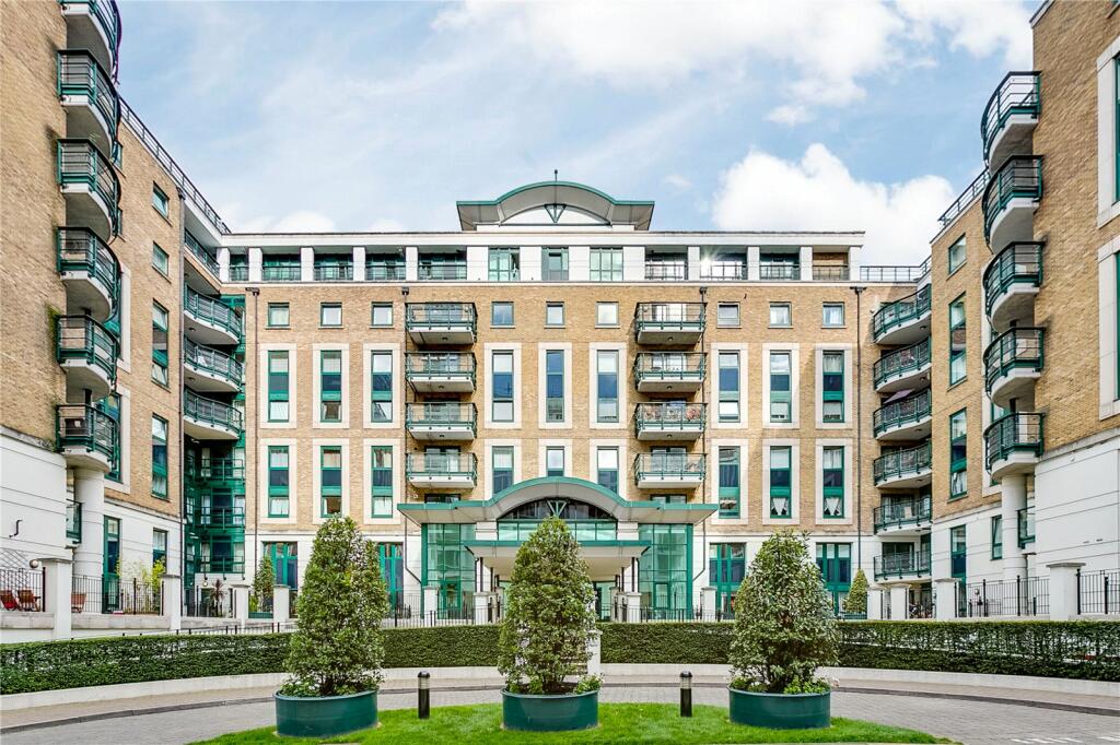 3 bedroom apartment for sale in Warren House, Beckford Close, London, W14