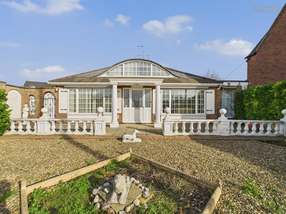 Main image of property: Broadway, Crowland, Peterborough