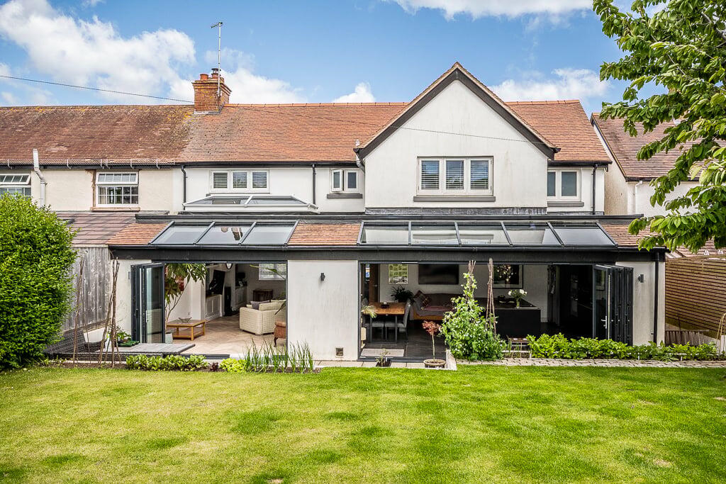 3 bedroom semidetached house for sale in Granary Lane, Budleigh