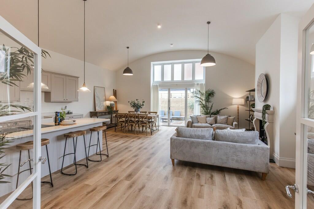 2 bedroom detached house for sale in Sheringham, NR26