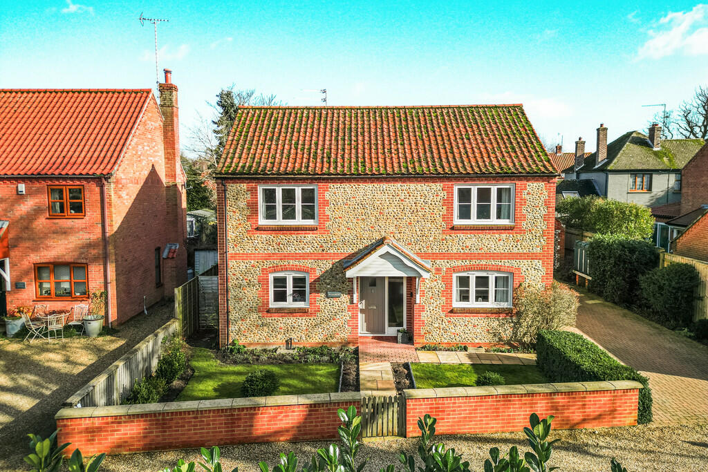 3 bedroom detached house for sale in Stanhoe, PE31