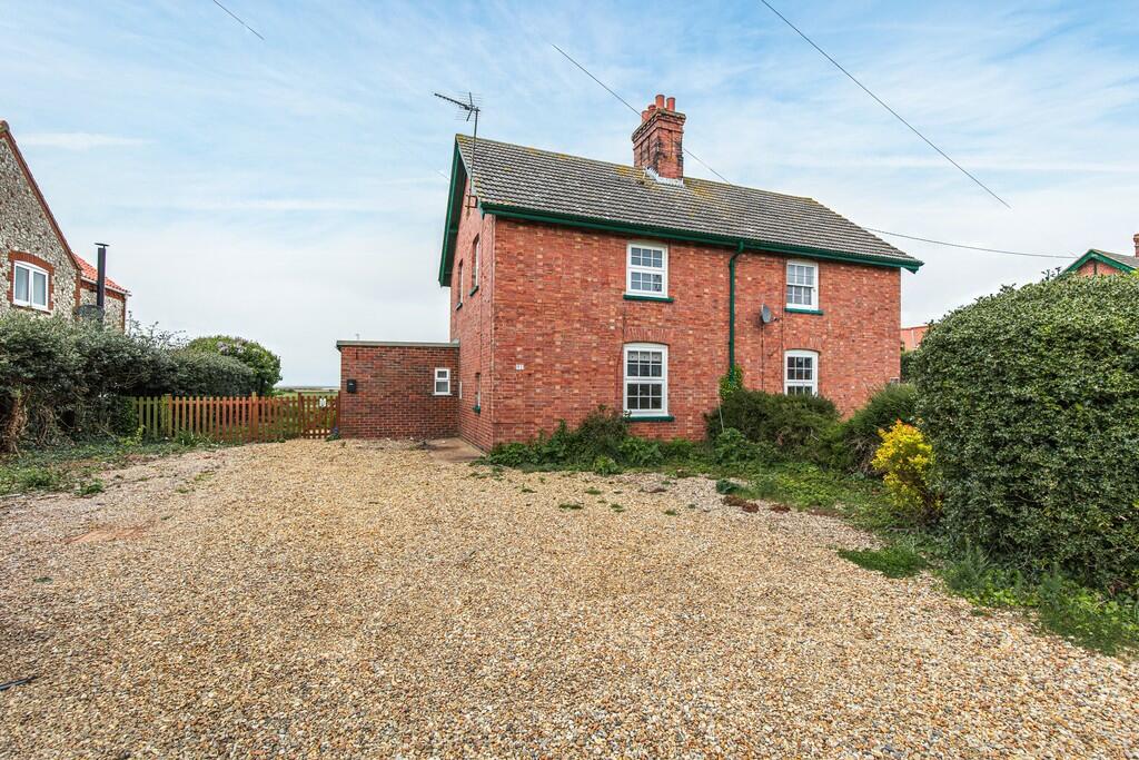 3 bedroom cottage for sale in Titchwell, PE31