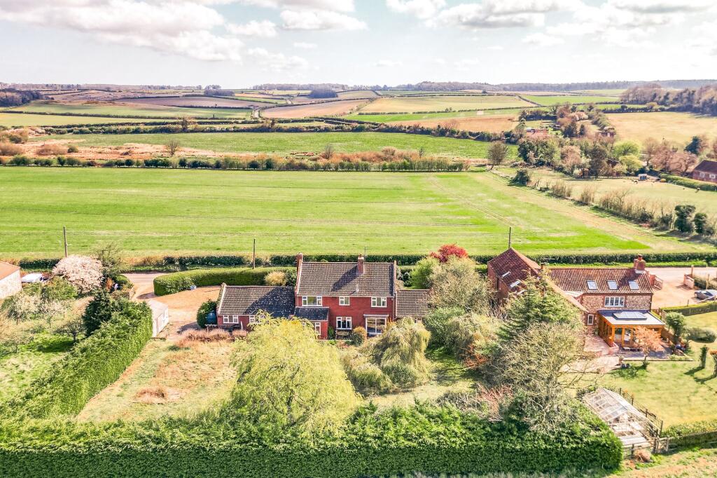 Main image of property: Chain Free in North Creake