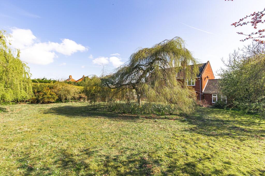 Main image of property: Chain Free in North Creake