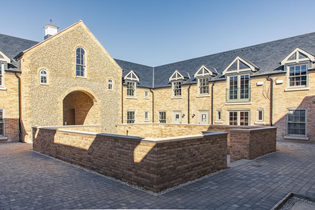 Main image of property: LAST CHANCE - Be Part of the Four Miles Community, Docking
