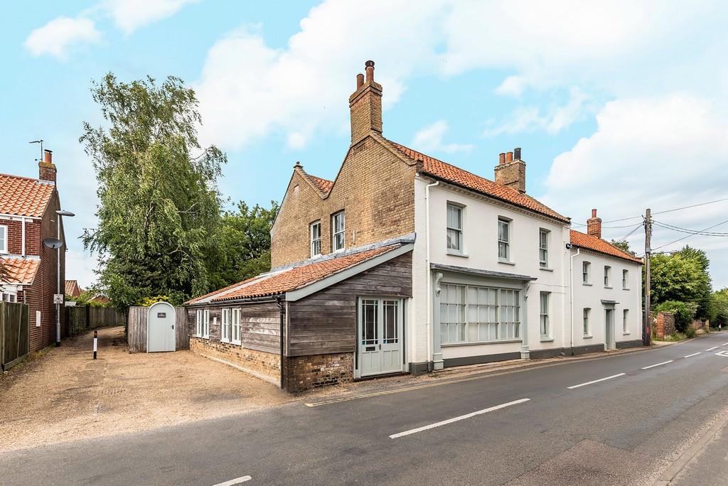 5 bedroom detached house for sale in Burnham Market, PE31