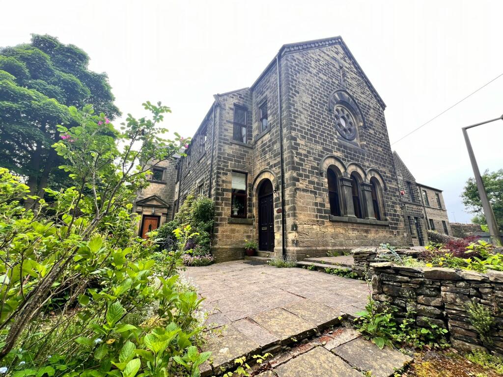 2 bedroom apartment for sale in Tolson Court, Huddersfield Road