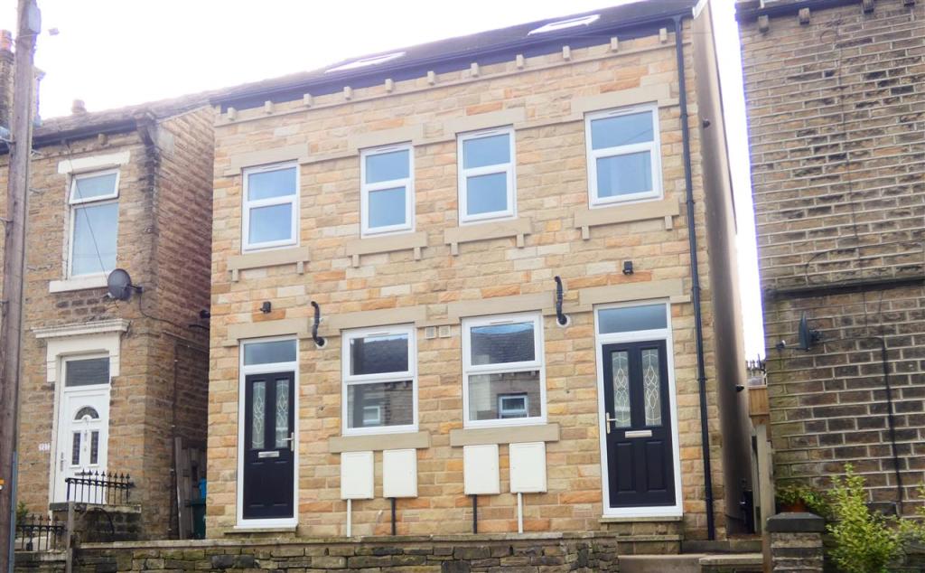 3 bedroom semidetached house for sale in Pickford Street, Milnsbridge