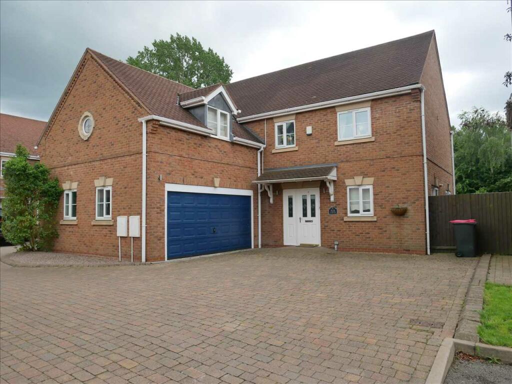 5 bedroom detached house for sale in High Lodge Coventry Road