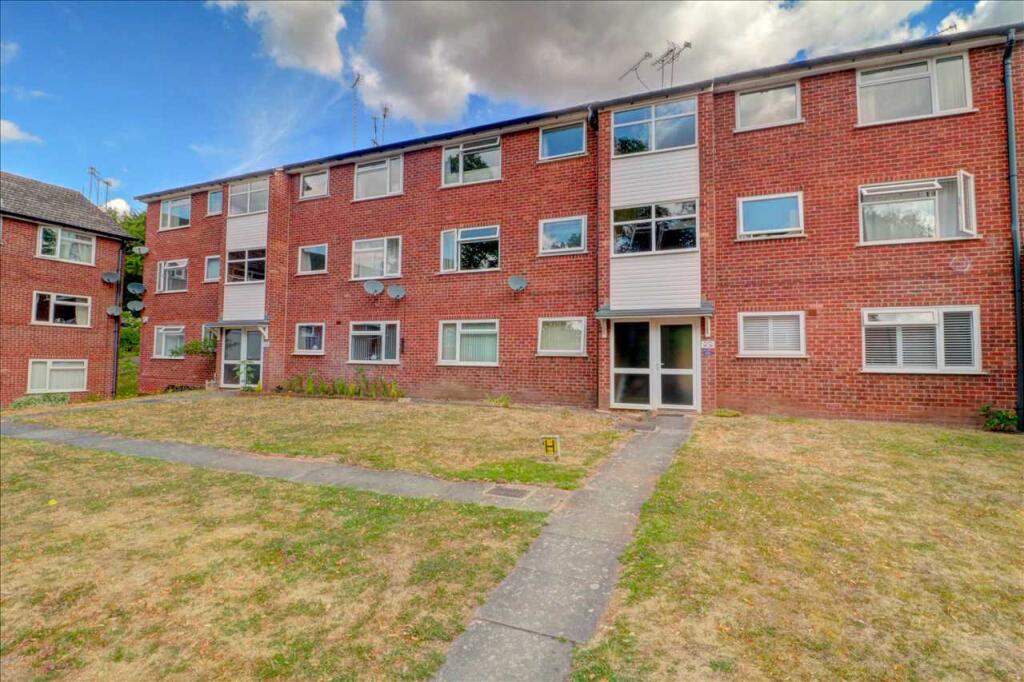 Main image of property: Darlaston Court, 123 Main Road, Meriden
