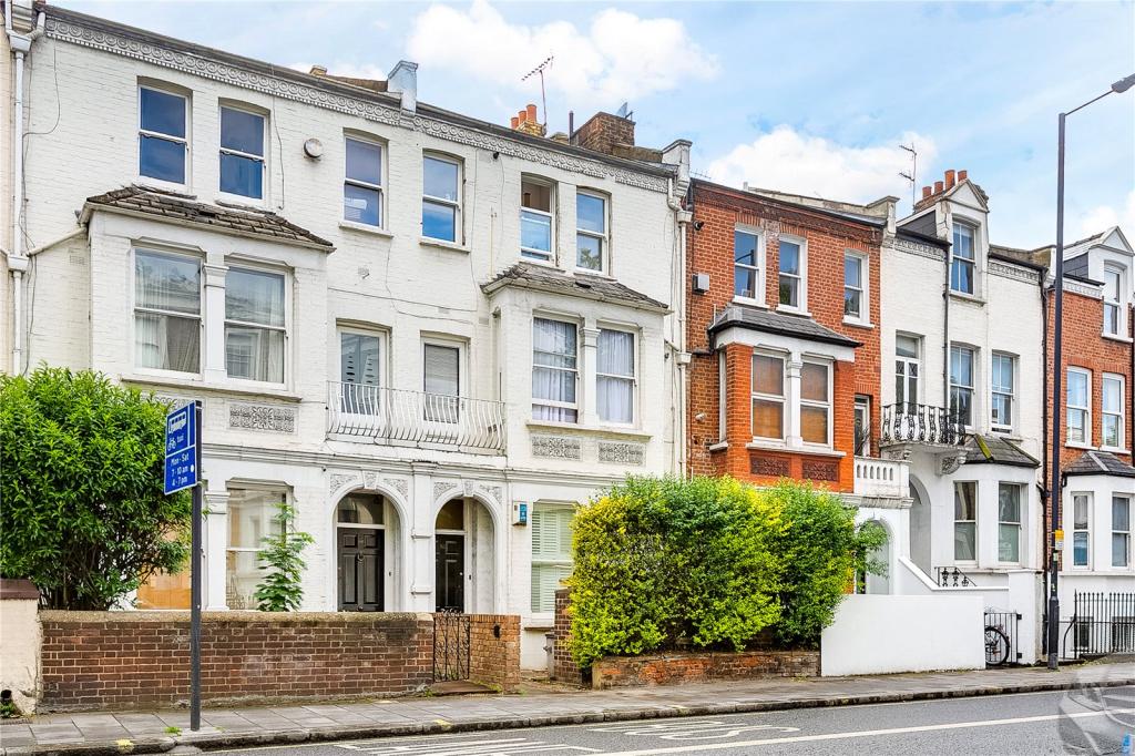 2 bedroom apartment for rent in Harwood Road, London, SW6
