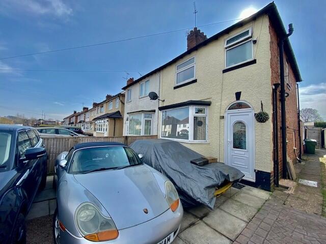 Main image of property: The Avenue, Birmingham, B45