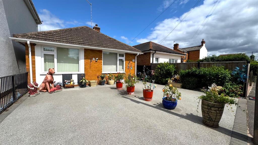 Main image of property: Barn Close, St Johns, Worcester