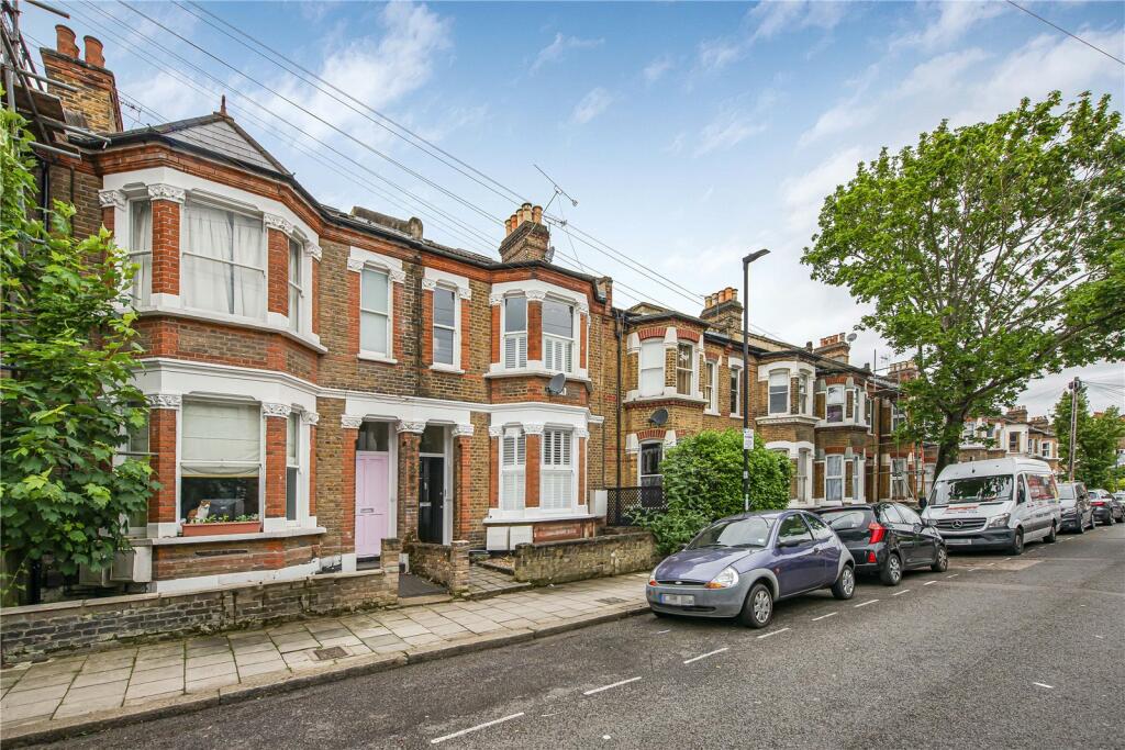 3 bedroom terraced house for sale in Hubert Grove, London, SW9
