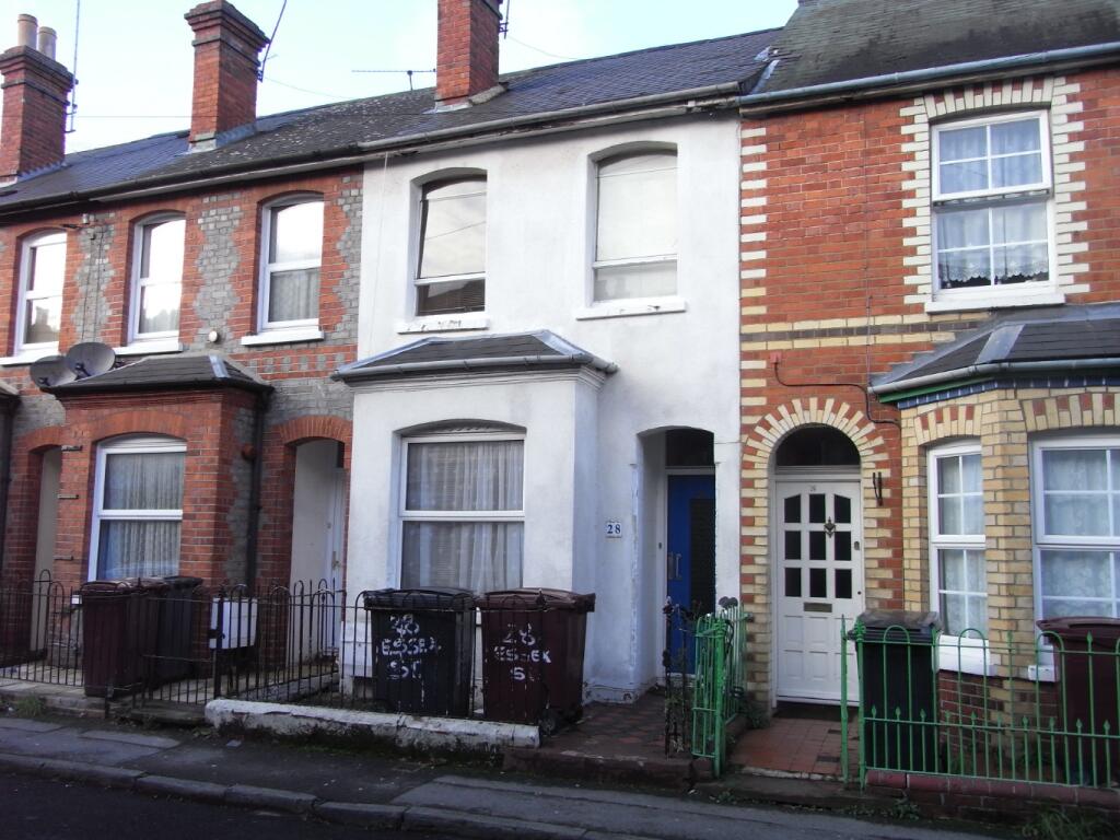Main image of property: 28 Essex Street, Reading, Berkshire, RG2