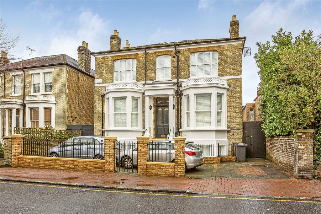 Main image of property: Oxford Road, Putney, London, SW15