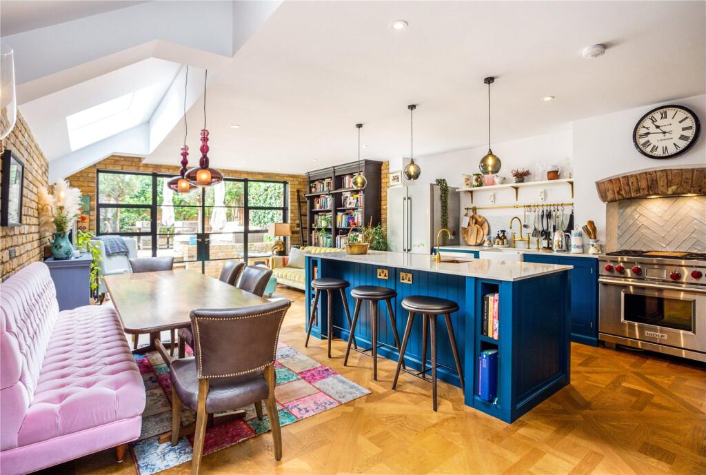 Main image of property: Chelverton Road, Putney, London, SW15