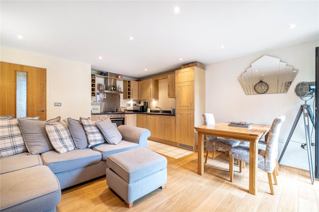Main image of property: Repton House, 20 Scott Avenue, Putney, London, SW15