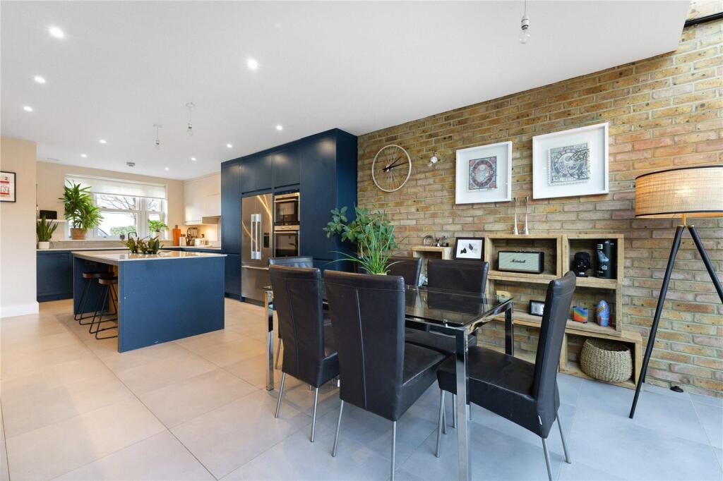 Main image of property: Emerald Square, Putney, London, SW15