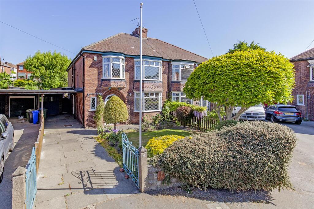 Main image of property: Kingsley Park Grove, Sheffield