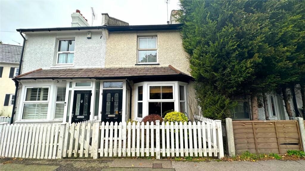 2 bedroom house for sale in Road, Arkley, Herts, EN5