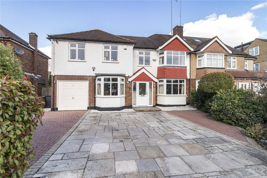 Main image of property: Gloucester Road, Barnet, Hertfordshire, EN5