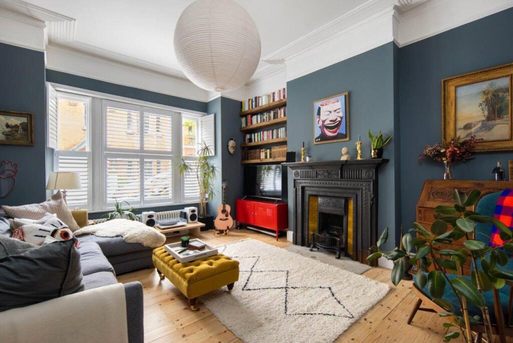 Main image of property: Kinnoul Mansions, Rowhill Road, London, E5