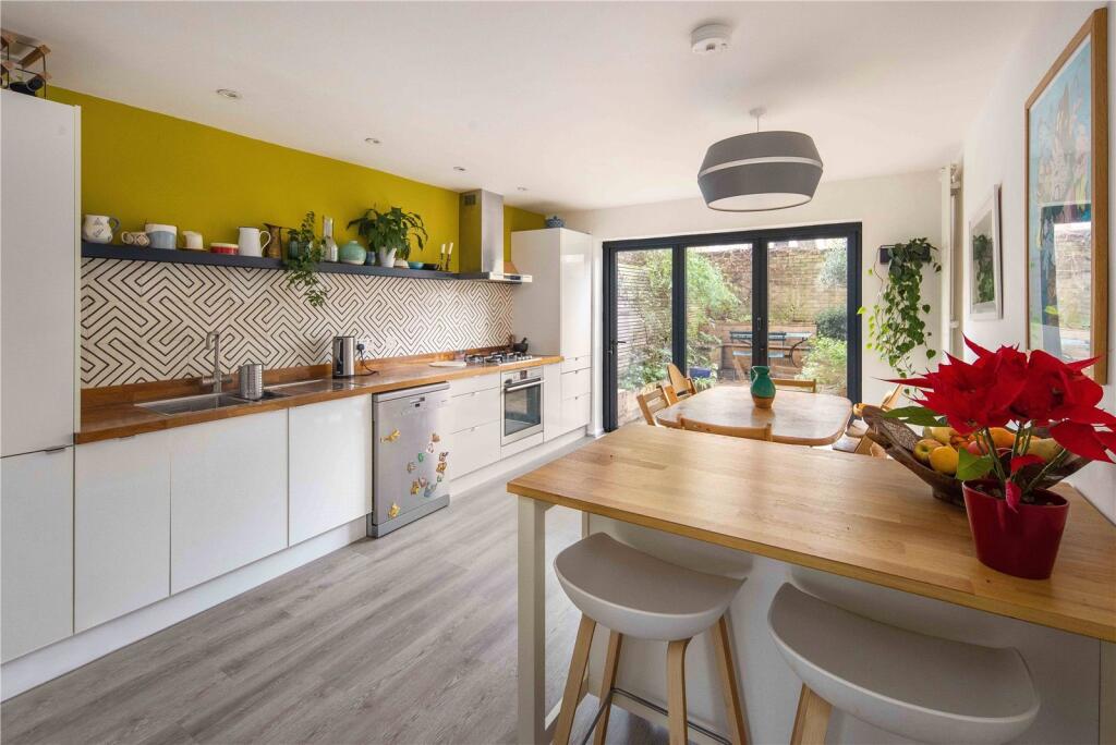 Main image of property: Cromford Path, London, E5