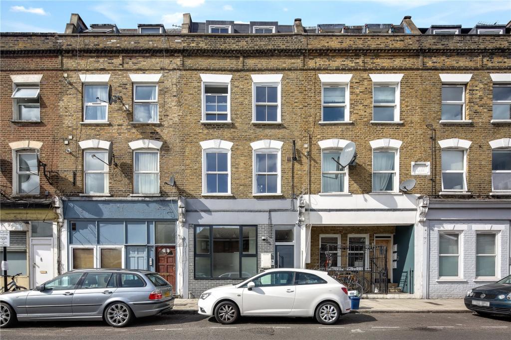 1 bedroom flat for sale in Clarence Road, London, E5