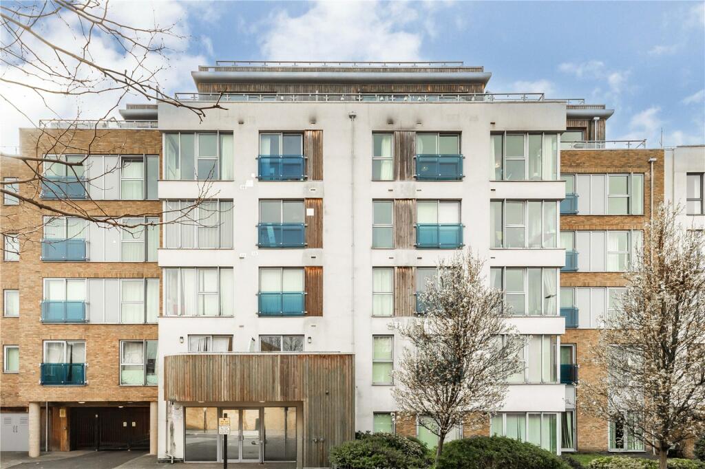 1 bedroom apartment for sale in Gooch House, 6375 Glenthorne Road