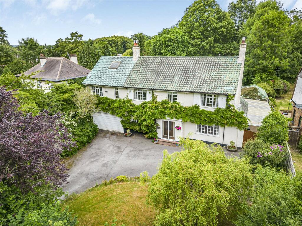 Additional property image - Kentish Lane, Brookmans Park, Hertfordshire, AL9
