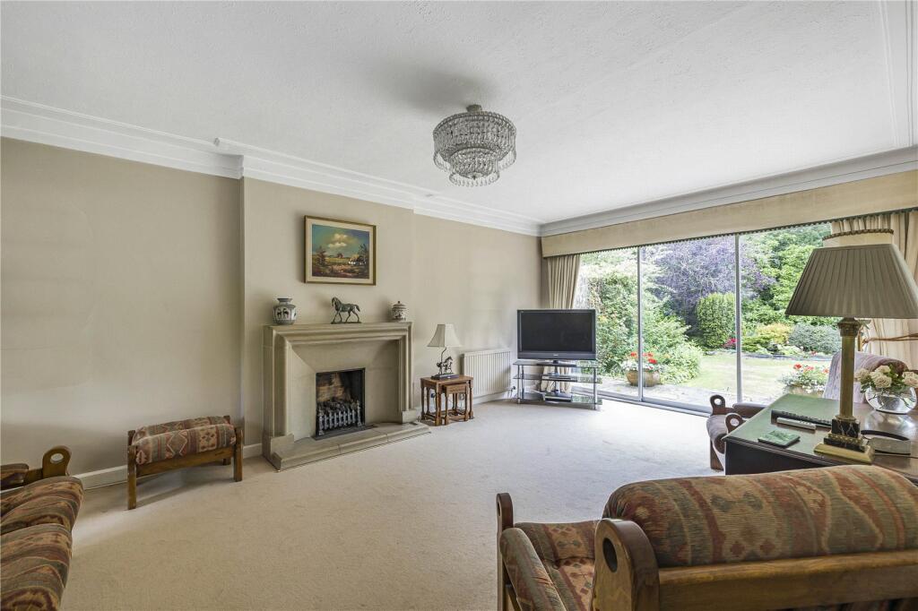 Additional property image - Kentish Lane, Brookmans Park, Hertfordshire, AL9