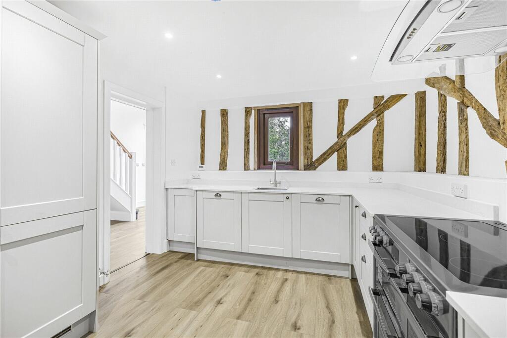 Additional property image - Cucumber Lane, Essendon, Hertfordshire, AL9