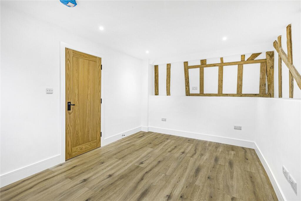 Additional property image - Cucumber Lane, Essendon, Hertfordshire, AL9