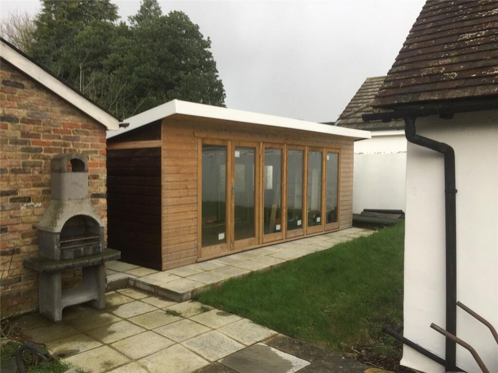Additional property image - Warrengate Road, North Mymms, Hertfordshire, AL9