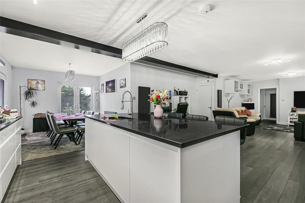 Additional property image - Swanland Road, North Mymms, Hertfordshire, AL9