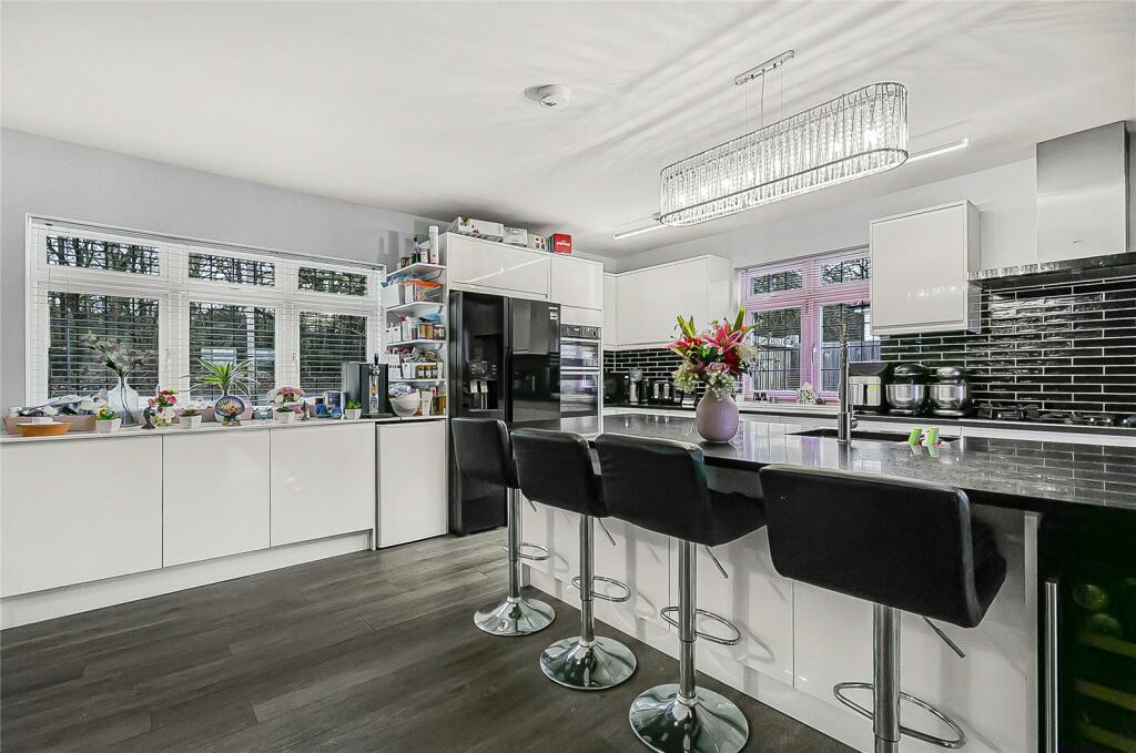 Additional property image - Swanland Road, North Mymms, Hertfordshire, AL9