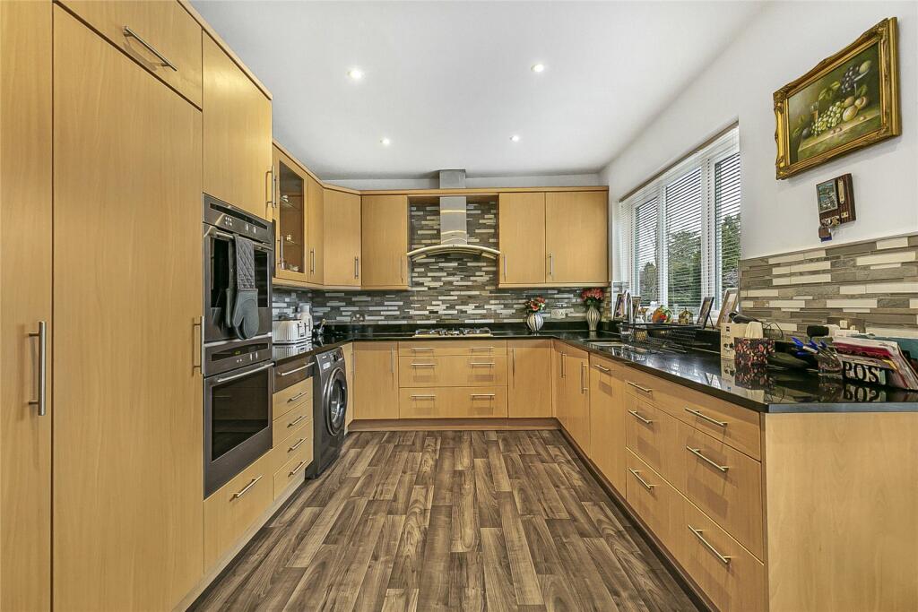Additional property image - Swanland Road, North Mymms, Hertfordshire, AL9