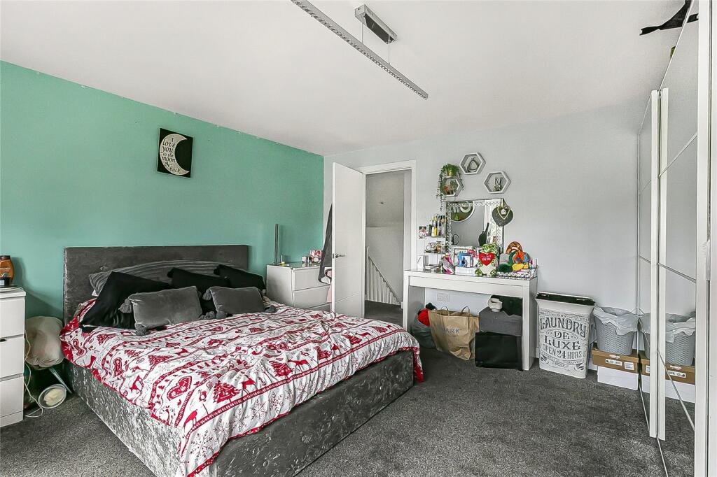 Additional property image - Swanland Road, North Mymms, Hertfordshire, AL9