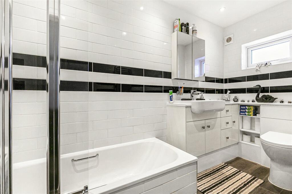 Additional property image - Swanland Road, North Mymms, Hertfordshire, AL9