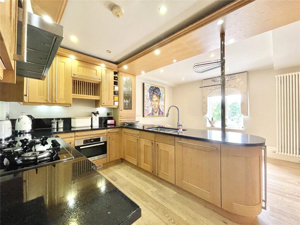 Additional property image - Bedwell Hall, Bedwell Park, Cucumber Lane, Essendon, AL9