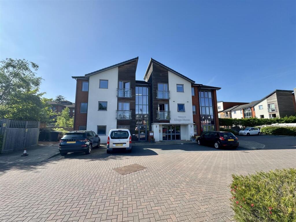 Main image of property: Kings Place, Fleet
