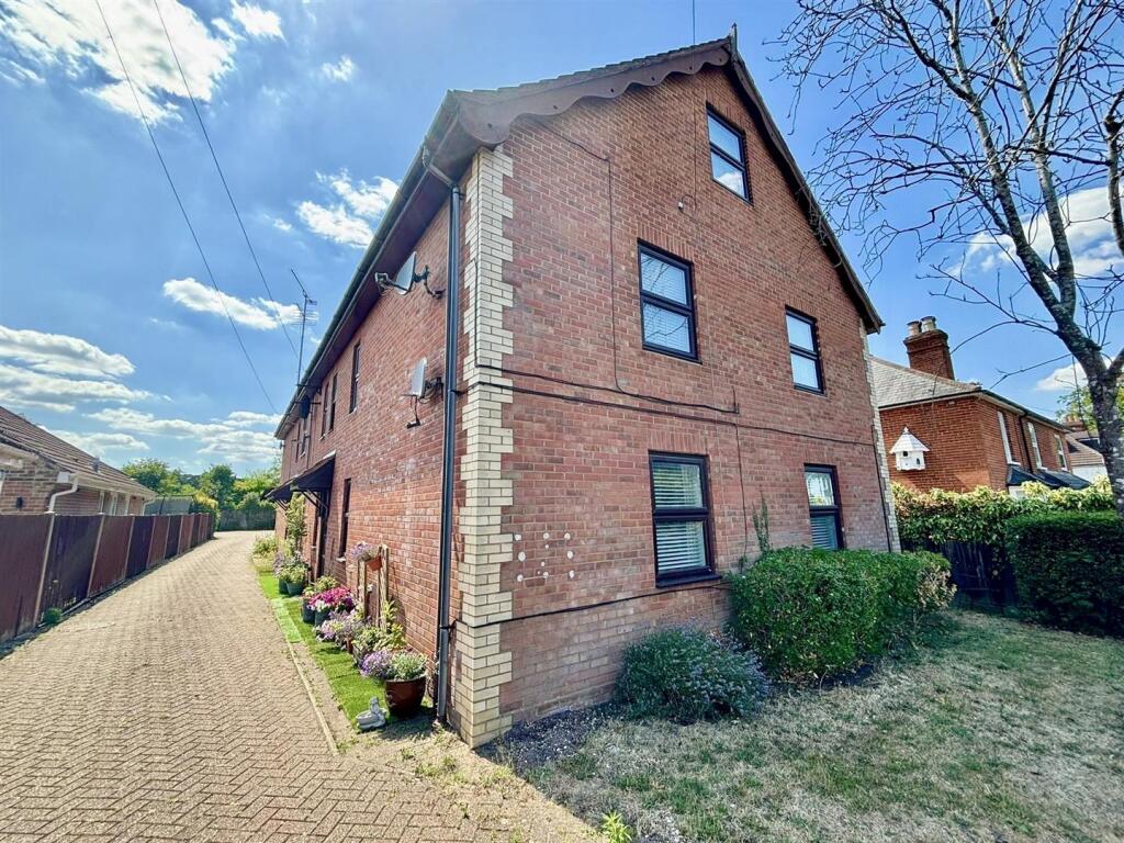 Main image of property: Reading Road South, Church Crookham