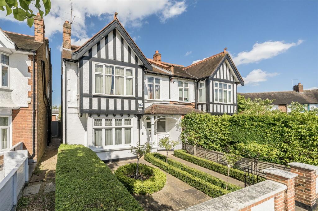 5 bedroom semidetached house for sale in Madrid Road, Barnes, London, SW13