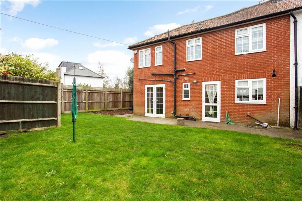 Main image of property: Stillingfleet Road, London