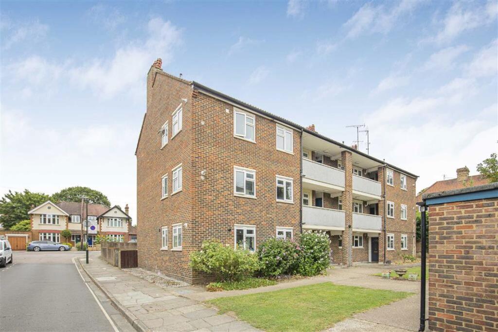 Main image of property: Brick Farm Close, Kew