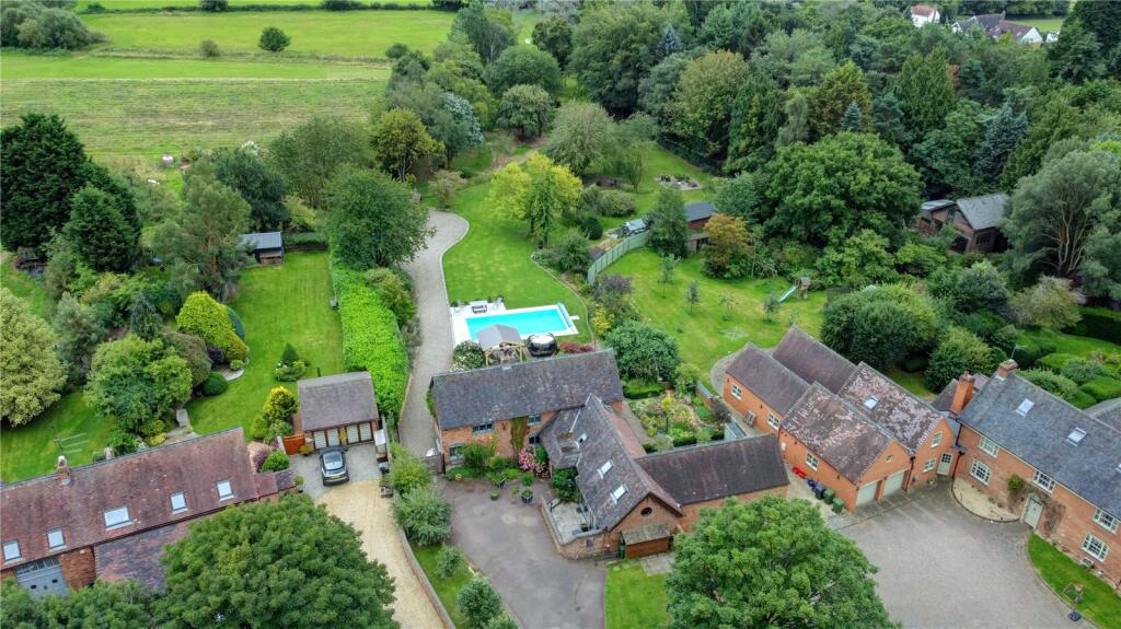 Additional property image - Dale Lane, Lickey End, Worcestershire, B60