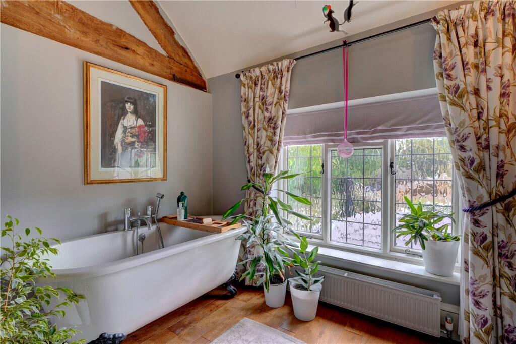 Additional property image - Dale Lane, Lickey End, Worcestershire, B60