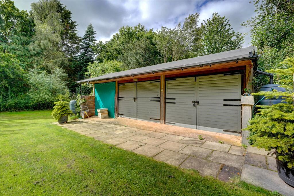 Additional property image - Dale Lane, Lickey End, Worcestershire, B60